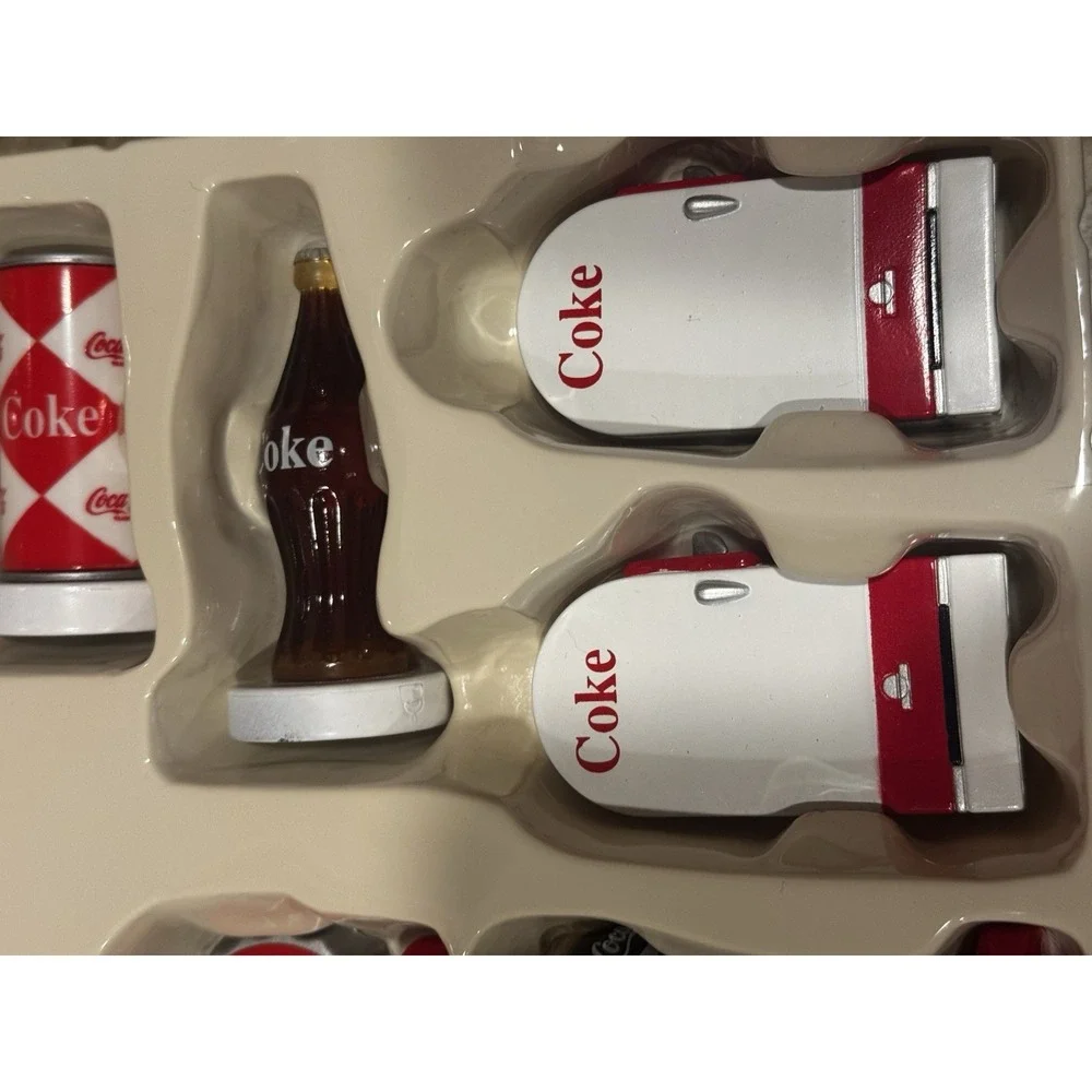 Coca Cola Vs Coke Collectors Edition Chess Set Game Holiday Christmas 2002